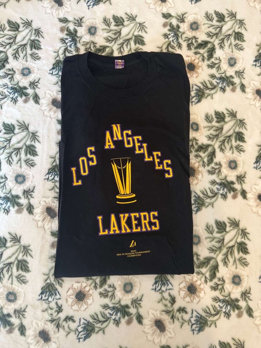 Los Angeles Lakers tee shirt
